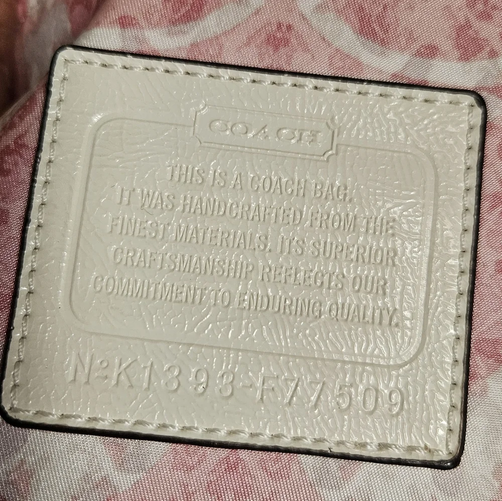 Coach Pink Signature Tote with Matching Pouch - Picture 4 of 13